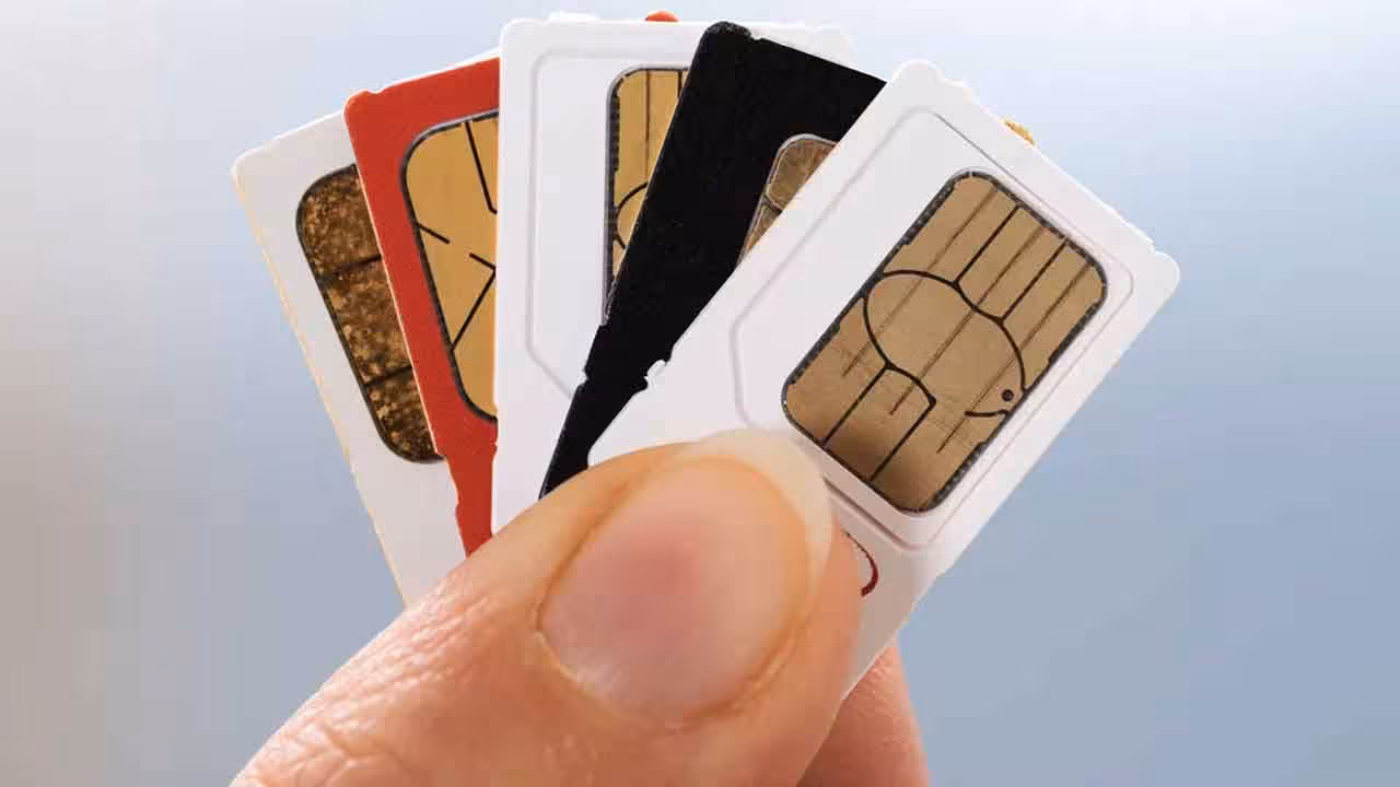 SIM Card Rules | 9 కంటే ఎక్కువ సిమ్లు ఉన్నవారికి షాక్.. కేంద్రం కీలక నిర్ణయం..