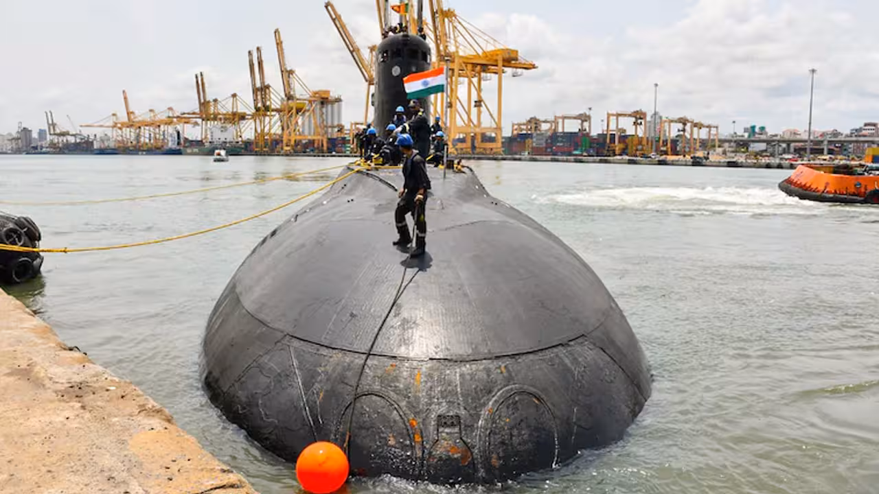 Indian Navy Submarines | జర్మనీతో రూ.70 వేల కోట్ల భారీ రక్షణ ఒప్పందం.. చైనాకు చెక్ పెట్టేలా భారత నేవీ మాస్టర్ ప్లాన్!