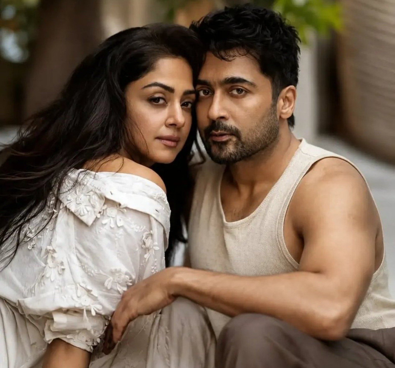 Suriya | జ్యోతికతో సూర్య ఫొటోషూట్ – పెళ్లై ఇరవై ఏళ్లయ్యిందంటే నమ్మలేకపోతున్నామంటూ ఫ్యాన్స్ కామెంట్స్ - Image 8