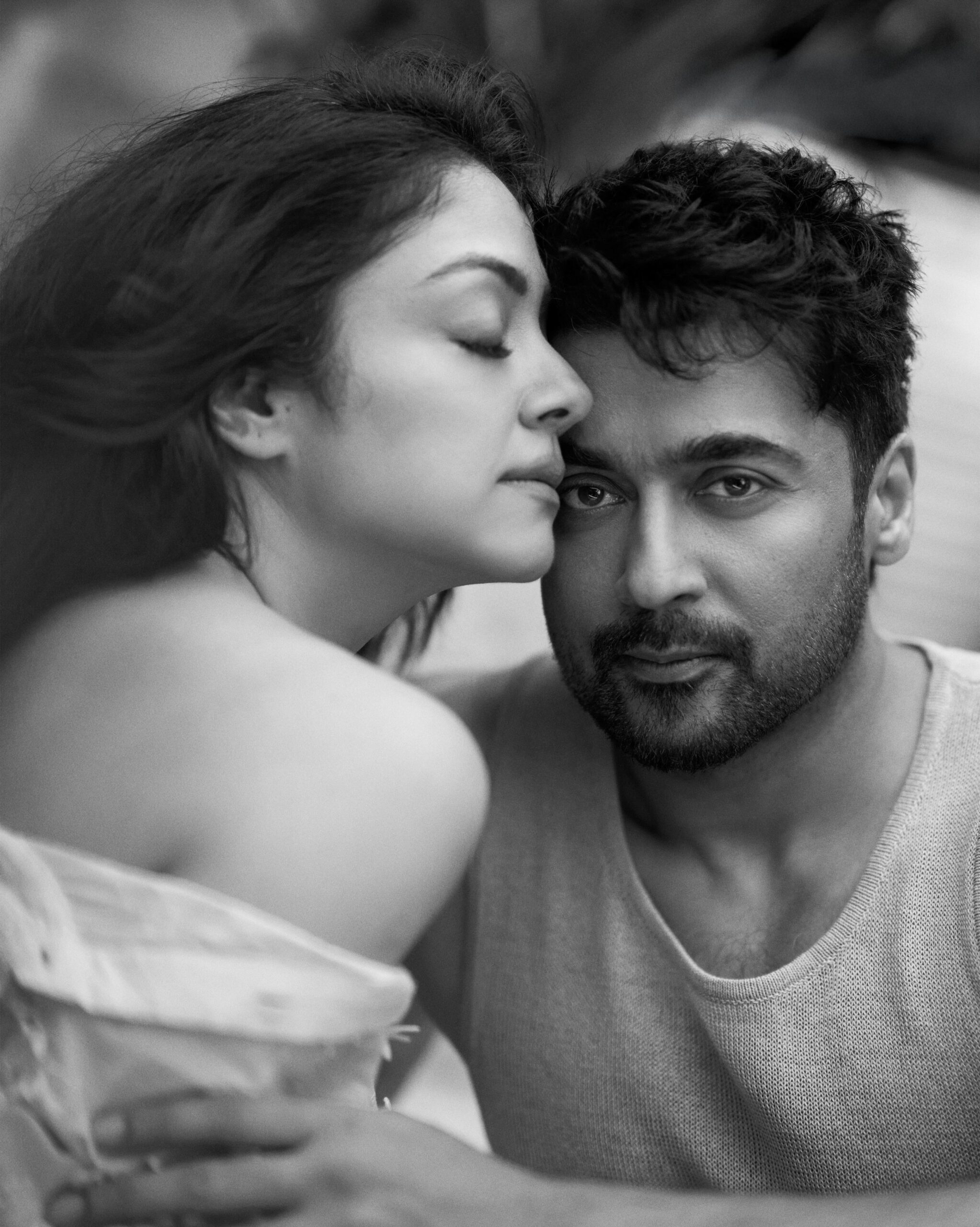 Suriya | జ్యోతికతో సూర్య ఫొటోషూట్ – పెళ్లై ఇరవై ఏళ్లయ్యిందంటే నమ్మలేకపోతున్నామంటూ ఫ్యాన్స్ కామెంట్స్ - Image 4