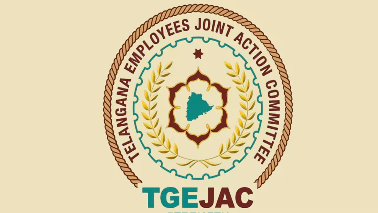 Telangana employees JAC | తెలంగాణ సర్కార్పై పోరుకు సిద్ధమవుతున్న ఉద్యోగులు.. పీఆర్సీ, డీఏల సాధన కోసం రేపే కీలక భేటీ
