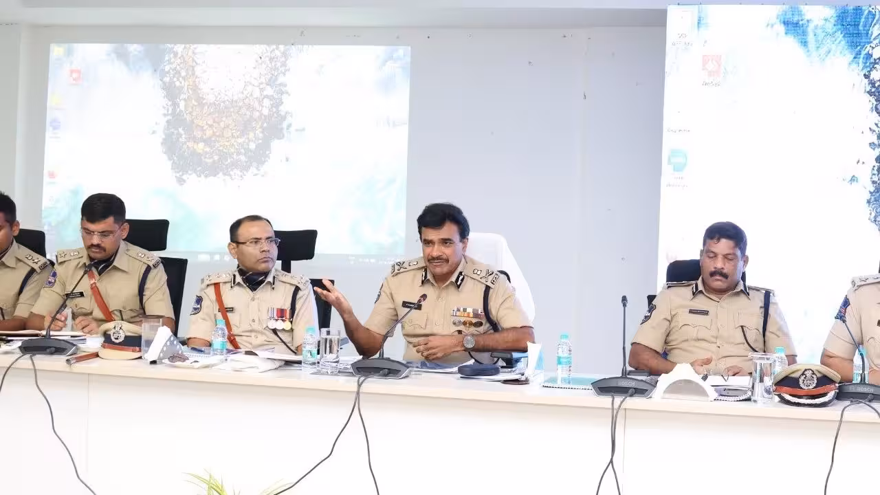 Telangana DGP CV Anand | ఒకప్పుడు నక్సలిజం.. ఇప్పుడు సైబర్ క్రైమ్స్, డ్రగ్స్ : పోలీసులకు వరంగల్ సవాల్