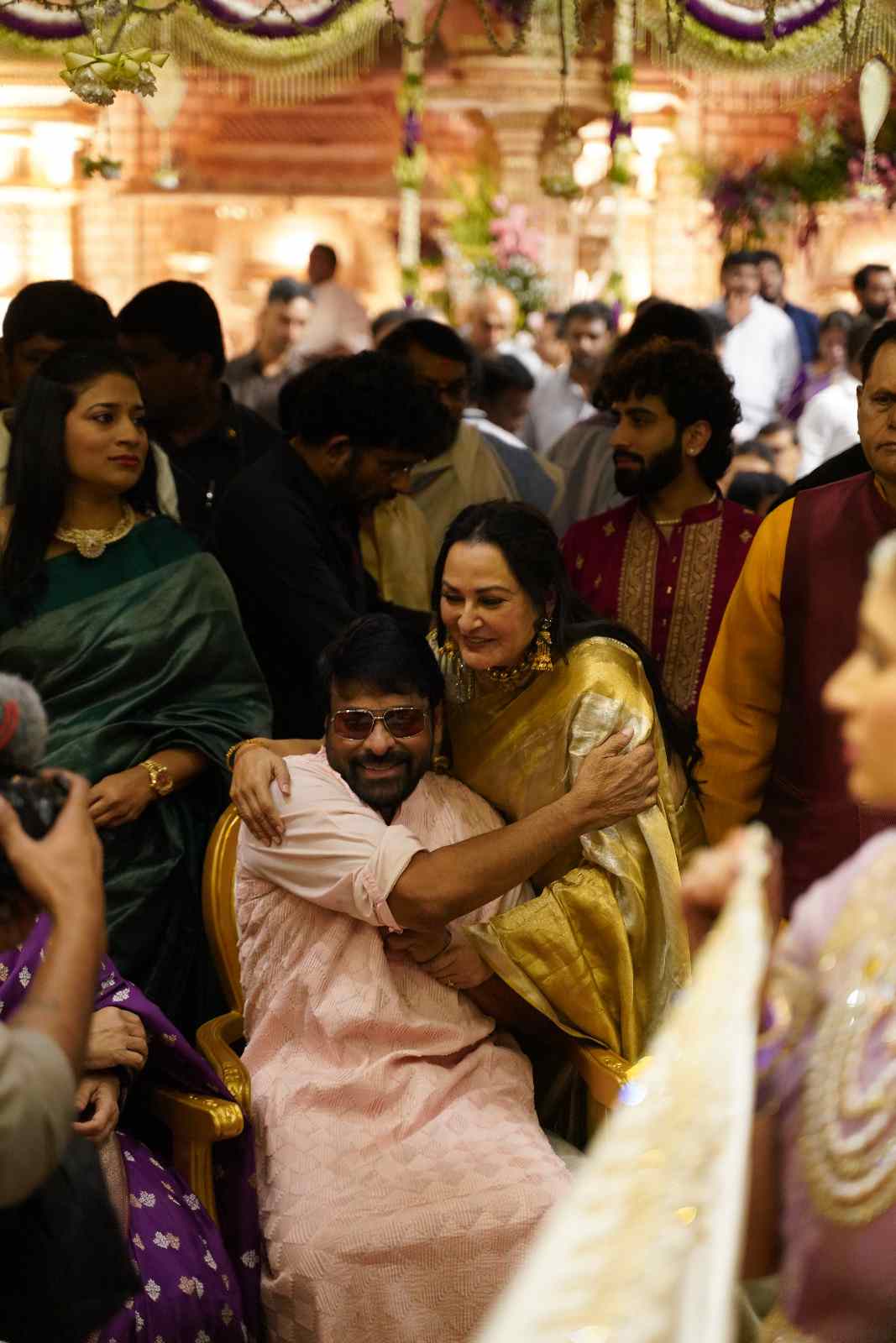 Bandla Ganesh Daughter Wedding | ఘనంగా బండ్ల గణేష్ కూతురు వివాహం – టాలీవుడ్ స్టార్స్ సందడి - Image 15