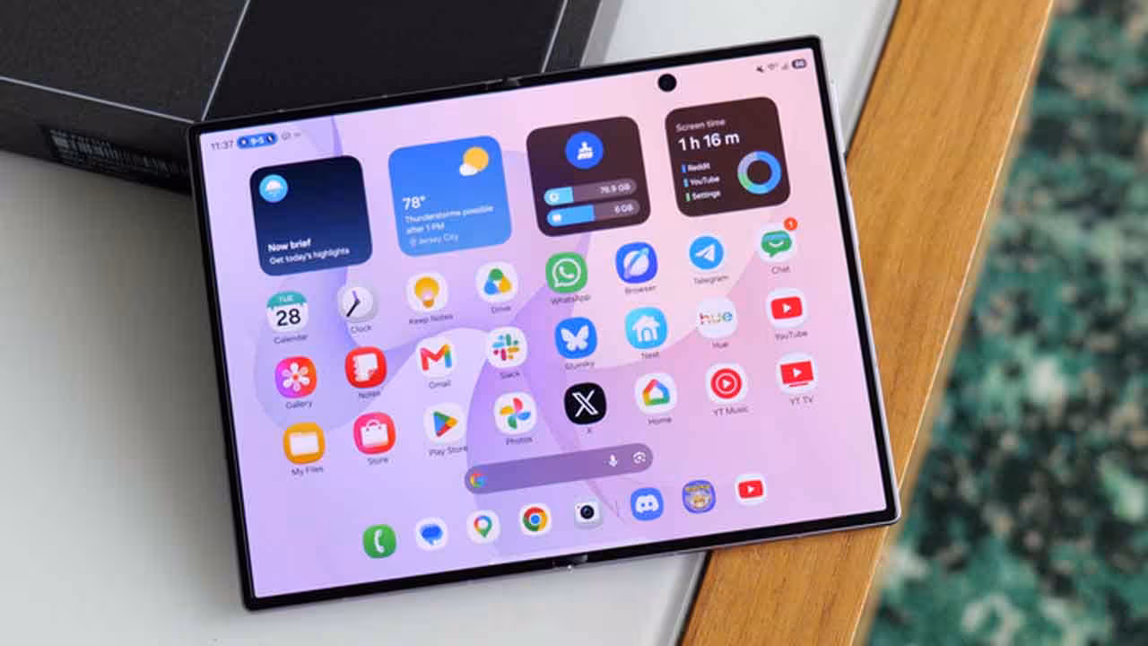 Samsung | శాంసంగ్ బంపర్ ఆఫర్.. ఫోల్డబుల్ ఫోన్లపై 30 నెలల వరకు నో కాస్ట్ ఈఎంఐ.. జీరో డౌన్ పేమెంట్తో..