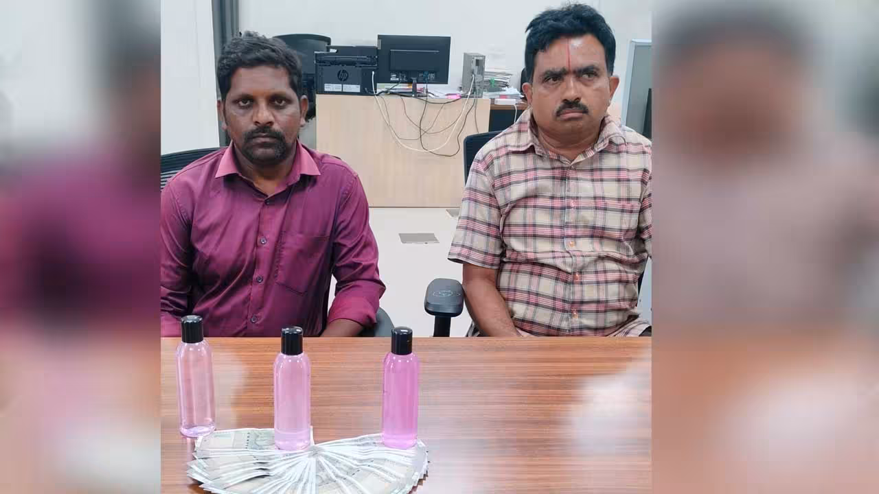 ACB Raids | 15 వేలకు కక్కుర్తి పడి.. ఏసీబీ వలకు చిక్కి