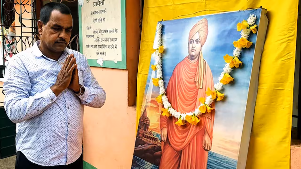 BJP MLA | సీపీఎం విమర్శలను తిప్పికొట్టకుండా.. రీల్స్, సెల్ఫ్ ప్రమోషన్లో బిజీ.. .. సొంత పార్టీ నేతలపై బీజేపీ ఎమ్మెల్యే విమర్శలు