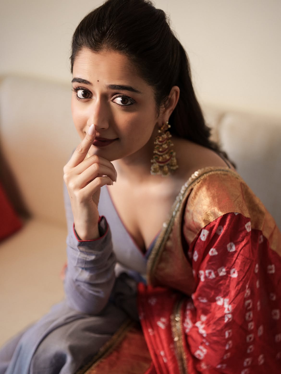 Ashika Ranganath | క్యూట్ లుక్స్తో కట్టిపడేస్తోన్న ఆషికా రంగనాథ్ - Image 7