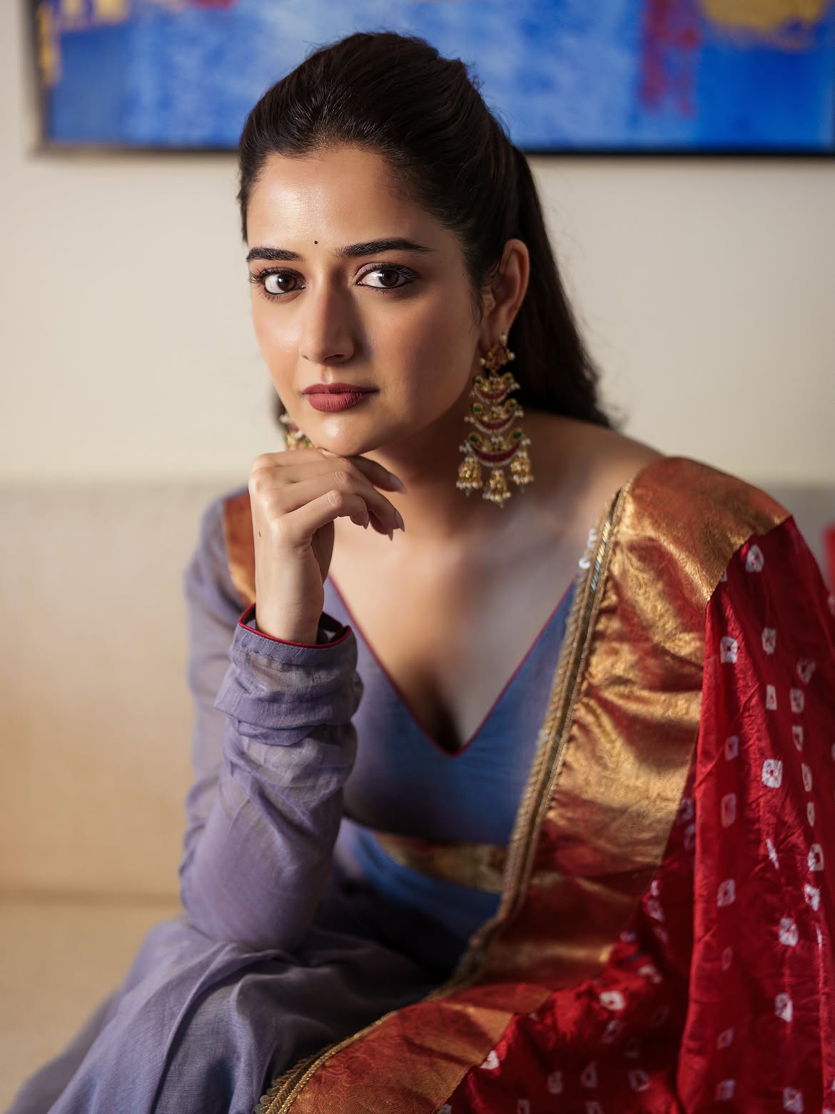 Ashika Ranganath | క్యూట్ లుక్స్తో కట్టిపడేస్తోన్న ఆషికా రంగనాథ్ - Image 1