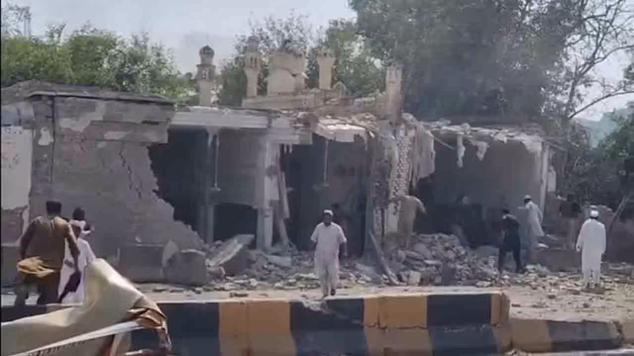 Blast Near Mosque | మసీదులో భారీ పేలుడు.. 15 మంది మృతి