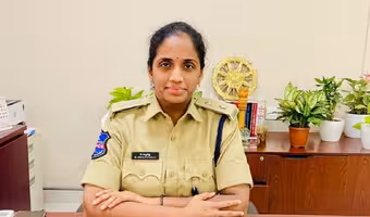 DCP Shilpavalli | టీ షర్ట్స్ తేసేసి.. బనియన్స్పై అసెంబ్లీలోకి వెళ్తామన్నారు.. మేం మహిళల పట్ల అగౌరవంగా ప్రవర్తించలే: డీసీపీ శిల్పవల్లి