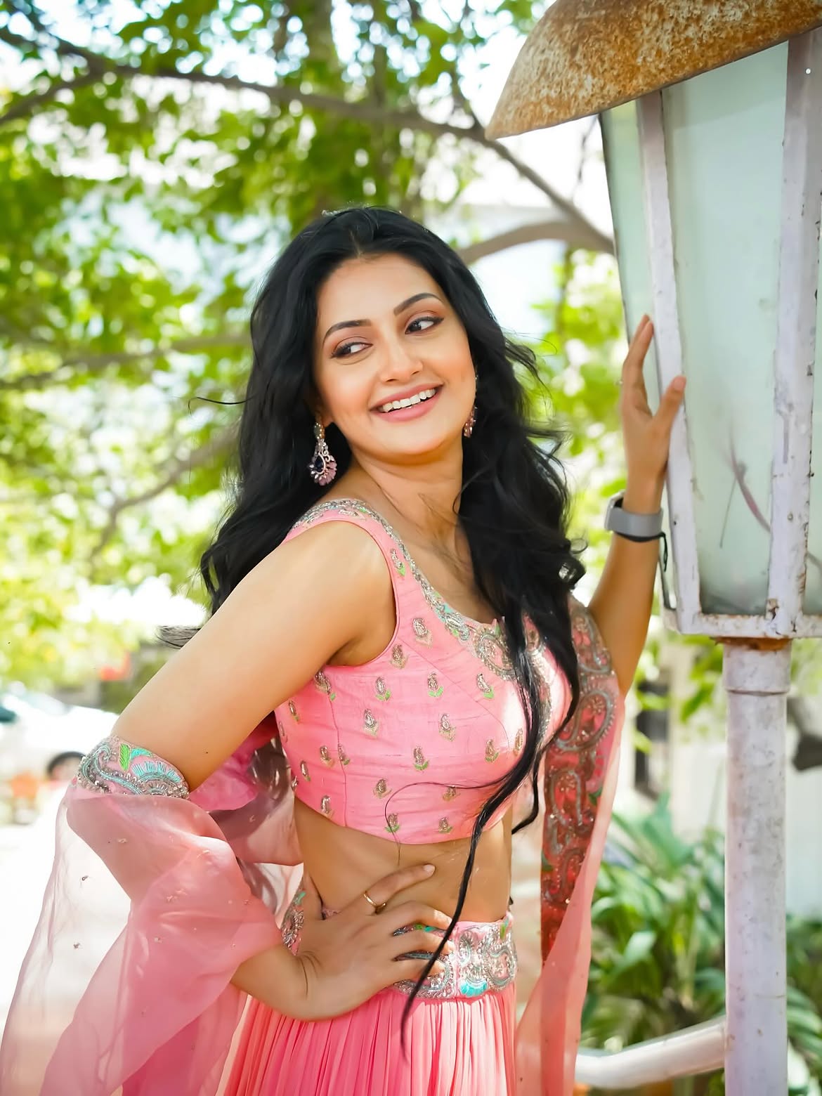Debjani Modak | బిగ్బాస్ బ్యూటీ దేబ్జానీ మోదక్ చేసిన తెలుగు సీరియల్స్ ఇవే - Image 4