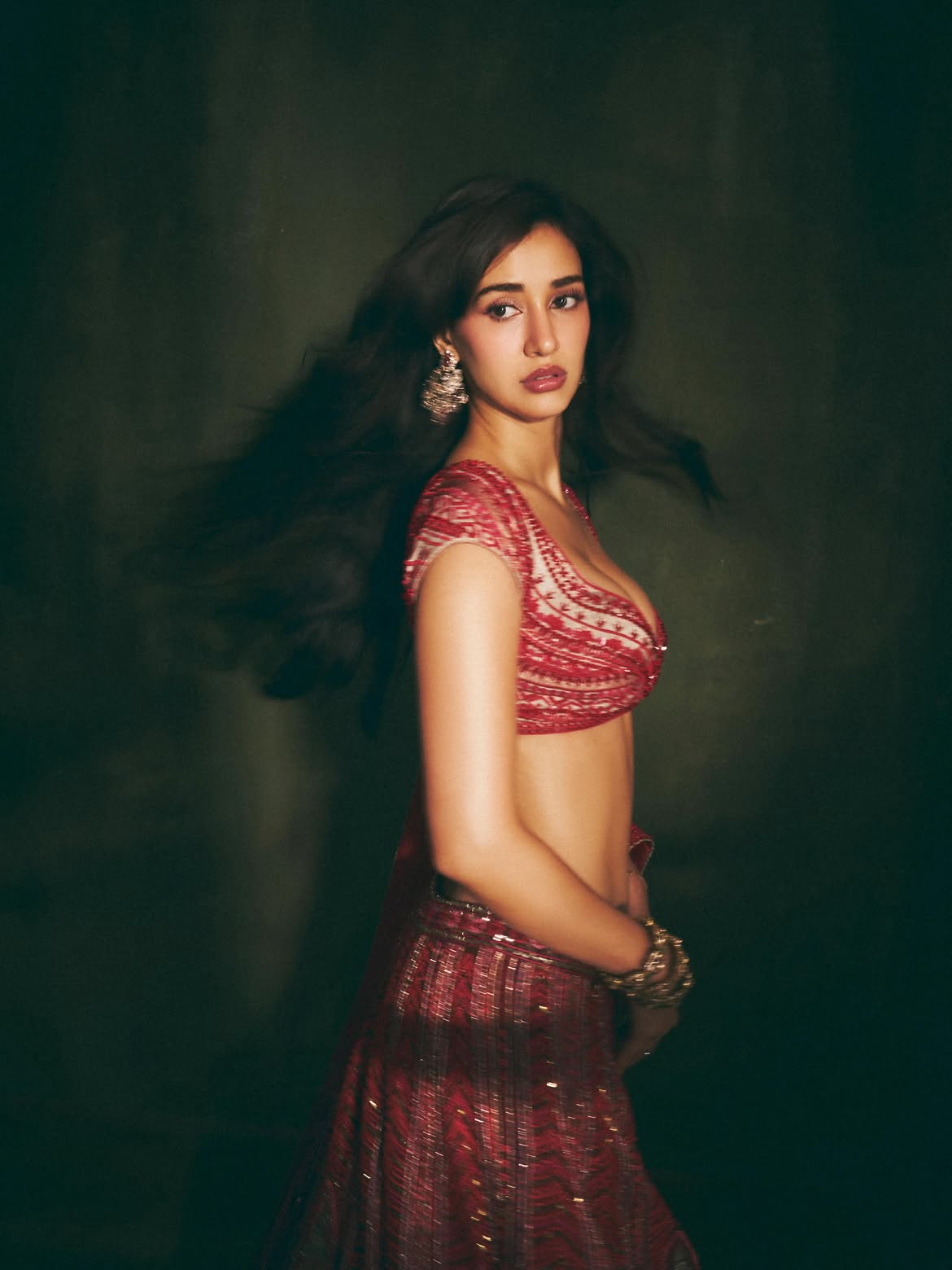 Disha Patani | ప్రముఖ పారిశ్రామికవేత్త ముఖేశ్ అంబానీ కుటుంబం నిర్వహించిన గ్రాండ్ గణేశ్ చతుర్థి వేడుకలకు బాలీవుడ్ నటి దిశా పటానీ హాజరైంది.