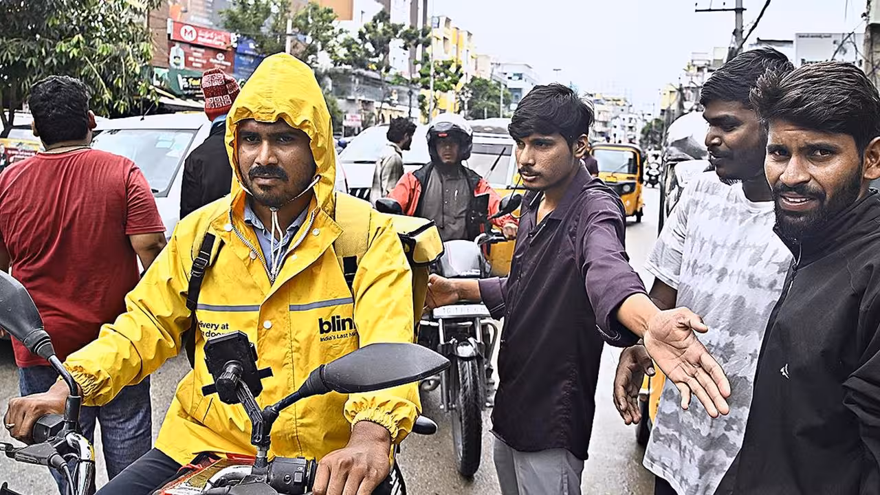 Gig Workers | గిగ్ వర్కర్ల కోసం హైదరాబాద్లో ‘ప్రగతి’ కేంద్రాలు