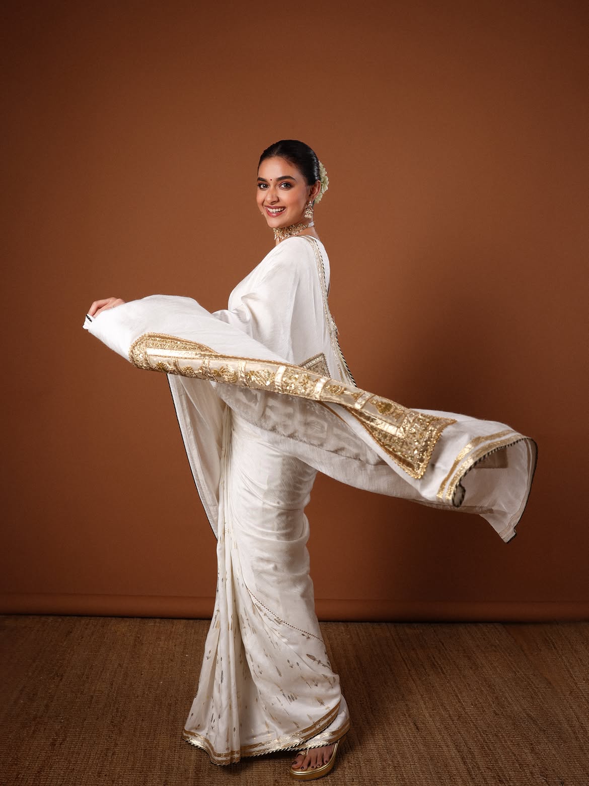 Keerthy Suresh | నానితో కీర్తి సురేష్ బాక్సాఫీస్ ఫైట్ – ఒక్క రోజు గ్యాప్లో మహానటి రెండు సినిమాలు రిలీజ్ - Image 6