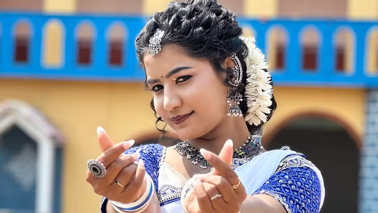 Madhuri Rathod | ఫోక్ డ్యాన్సర్ మాధురి రాథోడ్ ఆత్మహత్యాయత్నం!