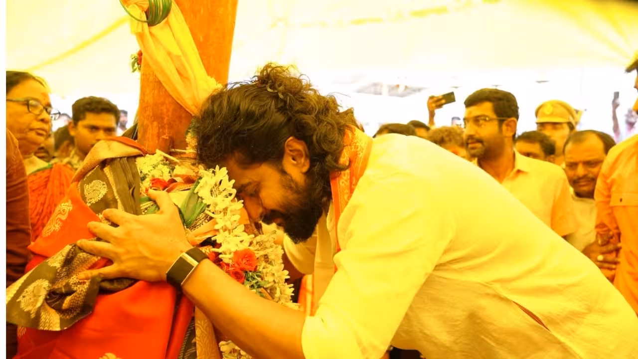 Paradise Movie | మేడారం సమ్మక్క సారలమ్మ ఆలయంలో ప్యారడైజ్ చిత్రబృందం ప్రత్యేక పూజలు