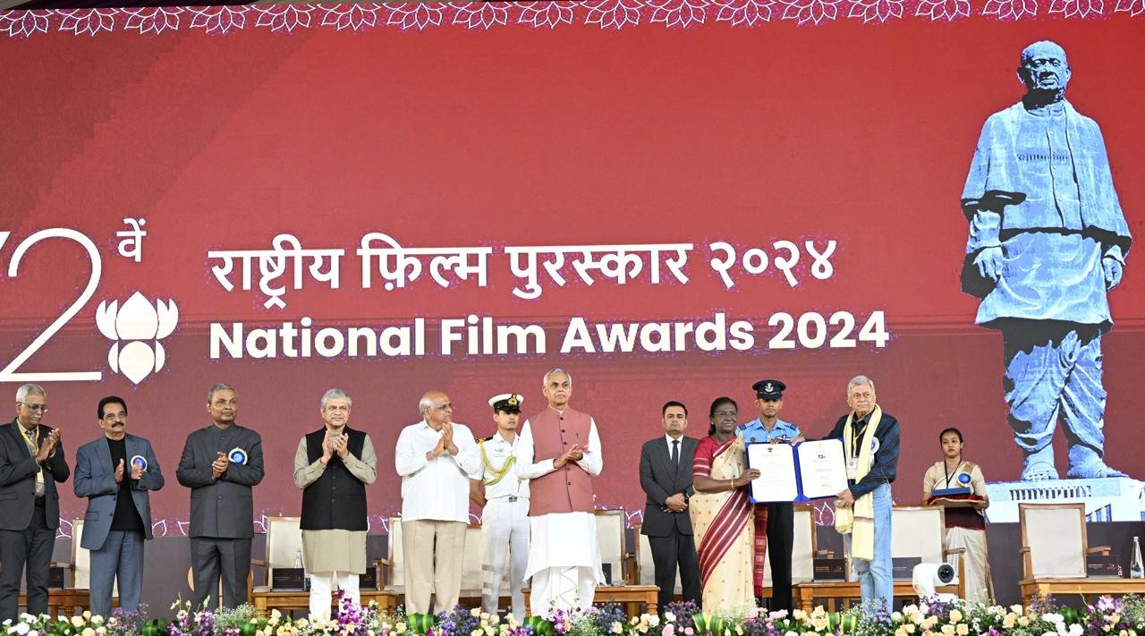 National Awards | అట్టహాసంగా జాతీయ అవార్డుల ప్రదానోత్సవ వేడుక – పురస్కారాలు స్వీకరించిన టాలీవుడ్ ప్రముఖులు వీళ్లే! - Image 1