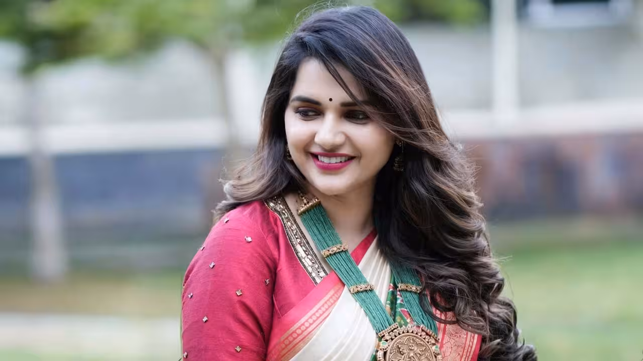 Pavithra Gowda | వేధింపులు భరించలేను.. బెయిల్ ఇవ్వకుంటే విషమైనా ఇవ్వండి : పవిత్ర గౌడ