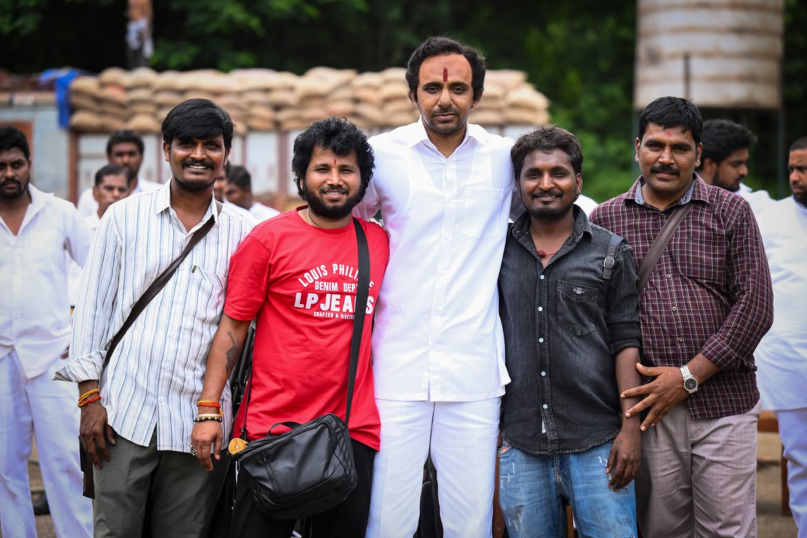 Priyadarshi | కేసీఆర్ పాత్ర కోసం ప్రియదర్శి మేకోవర్ – ప్యారడైజ్ వర్కింగ్ స్టిల్స్ - Image 8