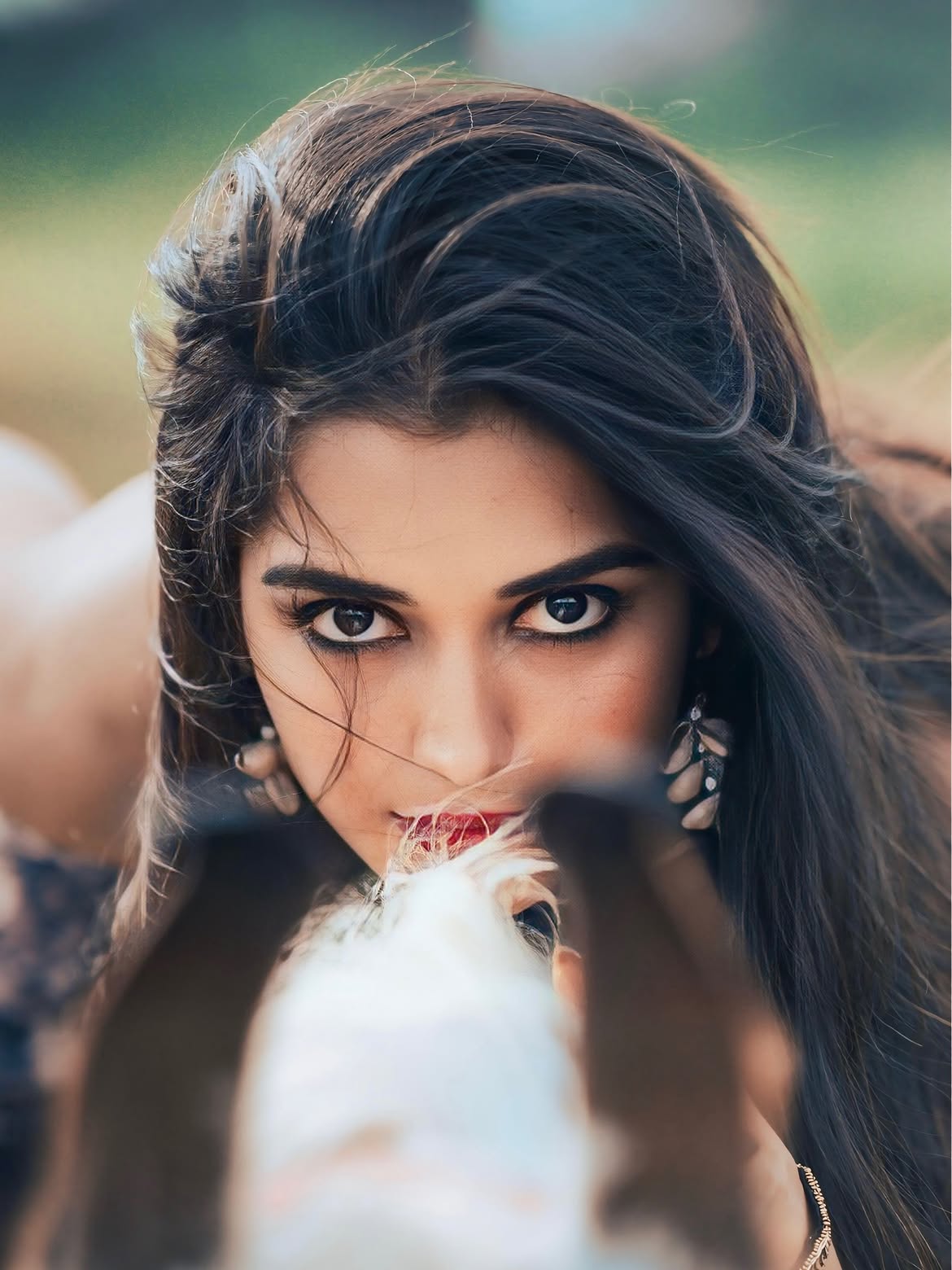 Priyanka Jain | బిగ్బాస్ బ్యూటీ హార్స్ రైడింగ్ – క్యూట్ ఫొటోలపై ఓ లుక్కేయండి! - Image 10