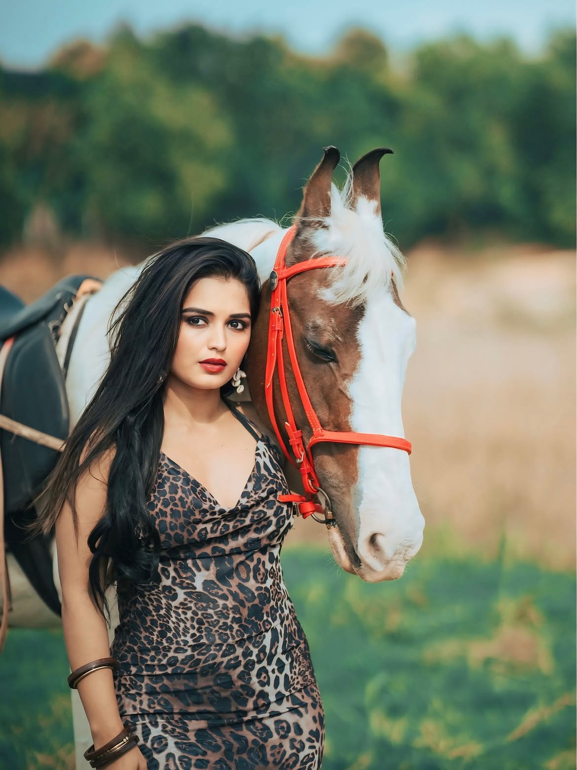 Priyanka Jain | బిగ్బాస్ బ్యూటీ హార్స్ రైడింగ్ – క్యూట్ ఫొటోలపై ఓ లుక్కేయండి! - Image 3