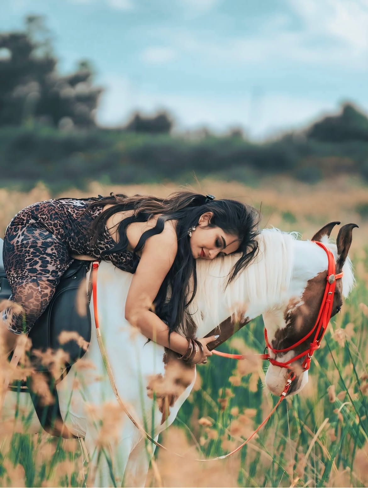 Priyanka Jain | బిగ్బాస్ బ్యూటీ హార్స్ రైడింగ్ – క్యూట్ ఫొటోలపై ఓ లుక్కేయండి! - Image 5