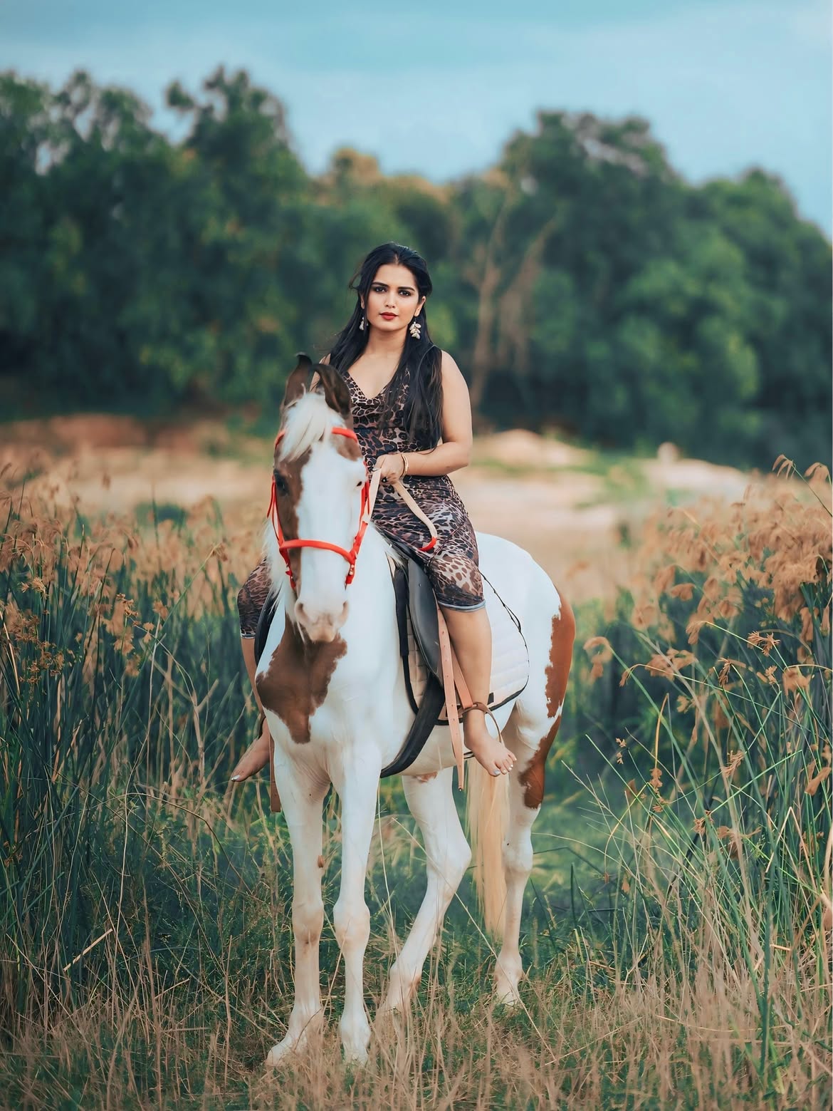 Priyanka Jain | బిగ్బాస్ బ్యూటీ హార్స్ రైడింగ్ – క్యూట్ ఫొటోలపై ఓ లుక్కేయండి! - Image 7