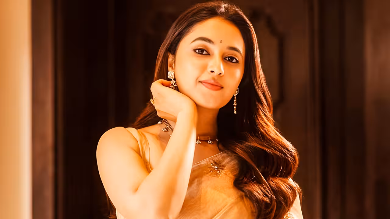 Priyanka Mohan | ప్రియాంక మోహన్ కెరీర్కు బ్రేక్.. వరుసగా చిన్న సినిమాలే! అసలేం జరుగుతోంది?