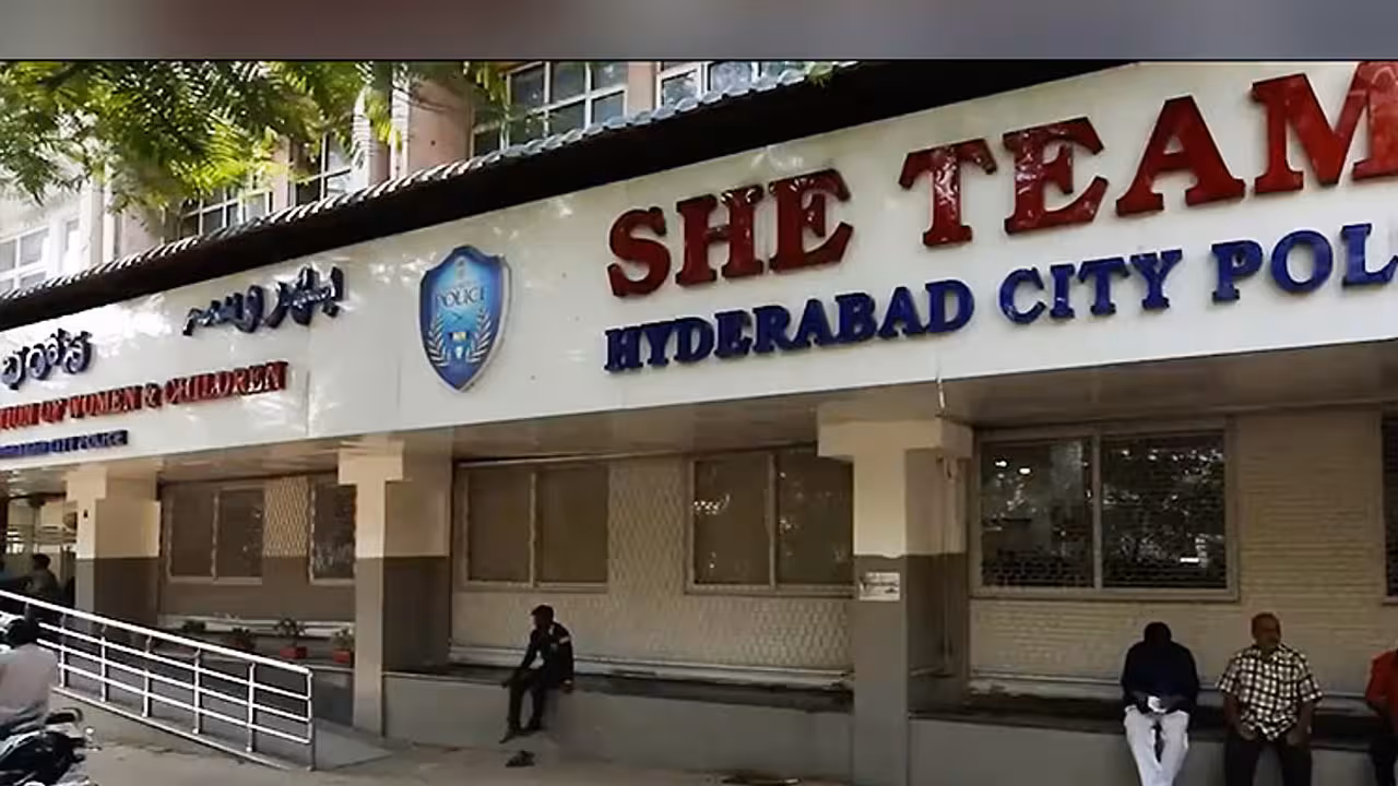 She Teams | గణేశ్ ఉత్సవాల్లో రెచ్చిపోయిన పోకిరీలు.. 2,935 మంది అదుపులోకి తీసుకున్న షీటీమ్స్..