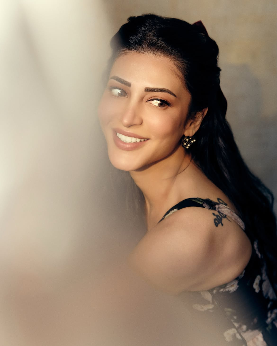 Shruti Haasan | ఒంటిపై టాటూతో శృతి హాసన్ …అర్థం ఏమిటో తెలుసా? - Image 2