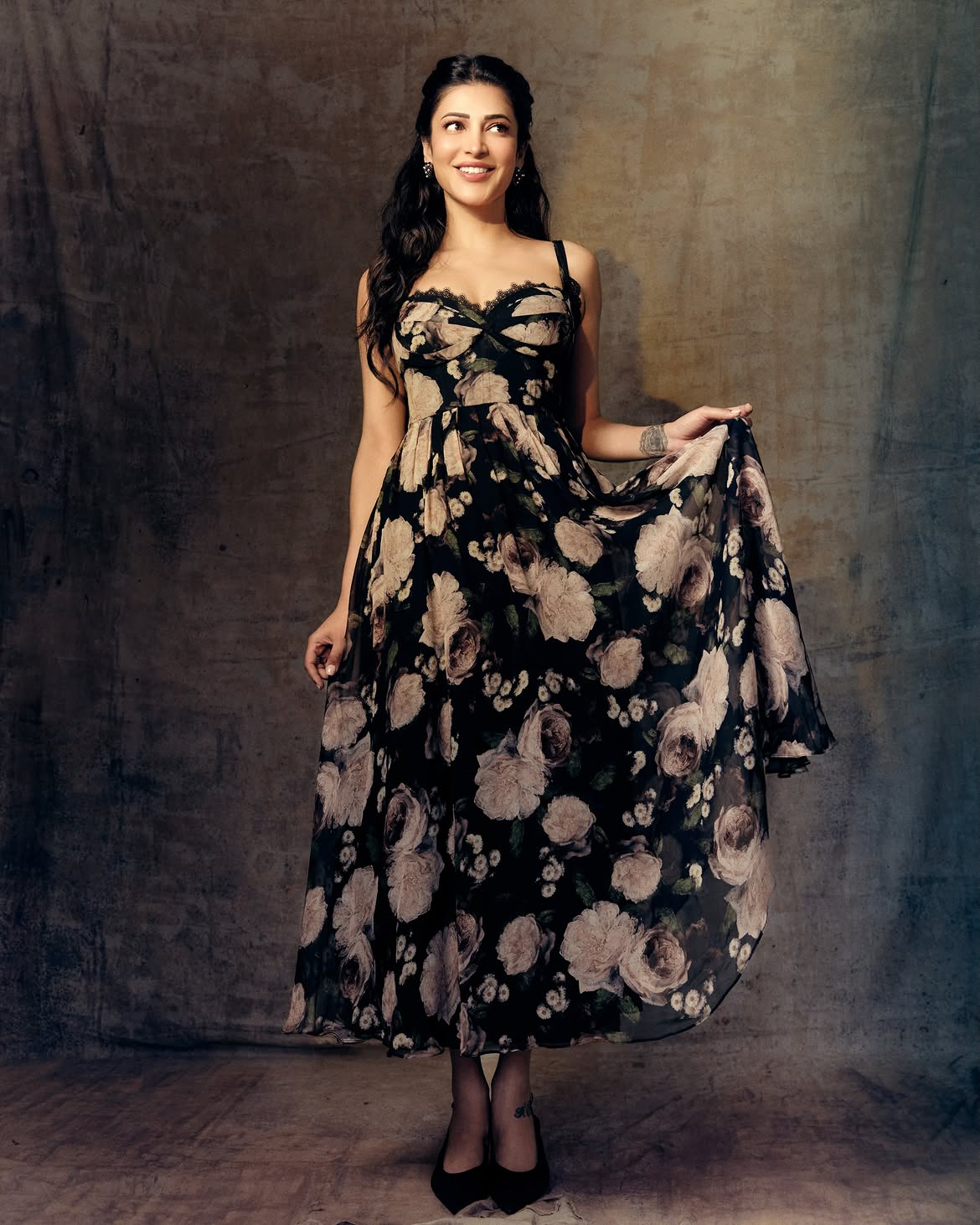 Shruti Haasan | ఒంటిపై టాటూతో శృతి హాసన్ …అర్థం ఏమిటో తెలుసా? - Image 6