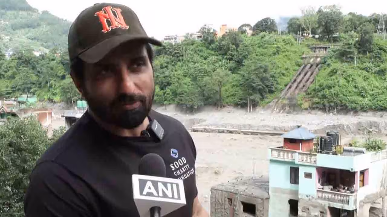 Sonu Sood | నేపాల్ త్రిశూలి బజార్ను సందర్శించిన సోనూ సూద్