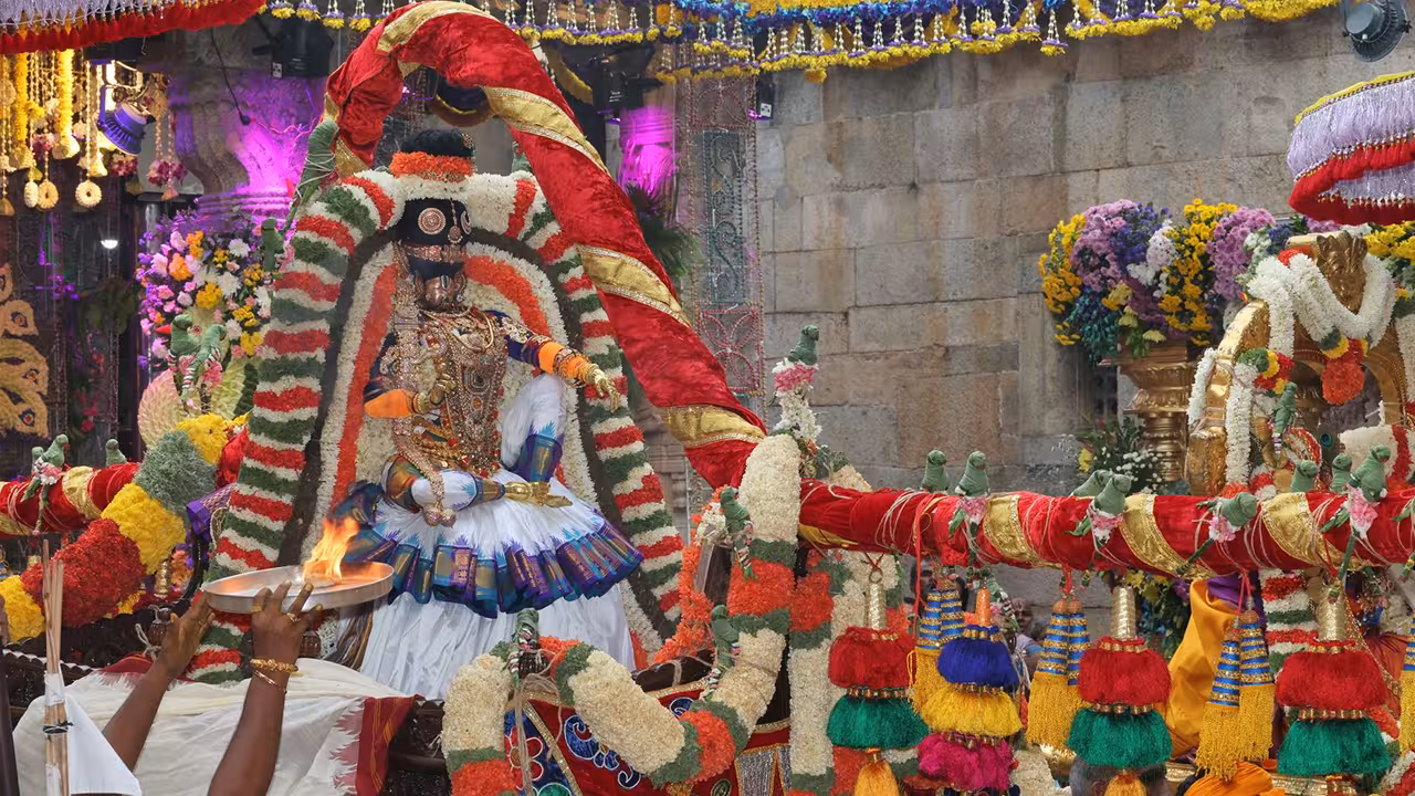 Brahmotsavam 2026 | కనుల పండువగా శ్రీవారి బ్రహ్మోత్సవాలు.. మోహినీ అలంకారంలో జగన్మోహనాకారుడు..!