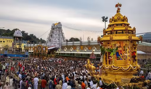 Brahmotsavalu 2026 | బ్రహ్మోత్సవాల వెనుక కనిపించని వేల చేతులు..!