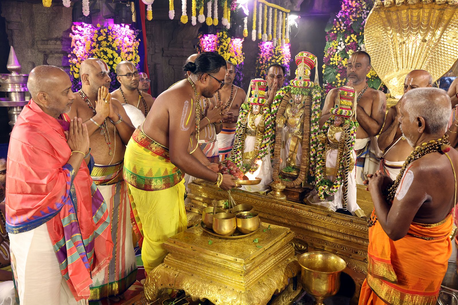 Brahmotsavam 2026 | సూర్యప్రభ నుంచి చంద్రప్రభ దాకా.. తిరుమలలో వెల్లివిరిసిన భక్తి వైభవం - Image 59
