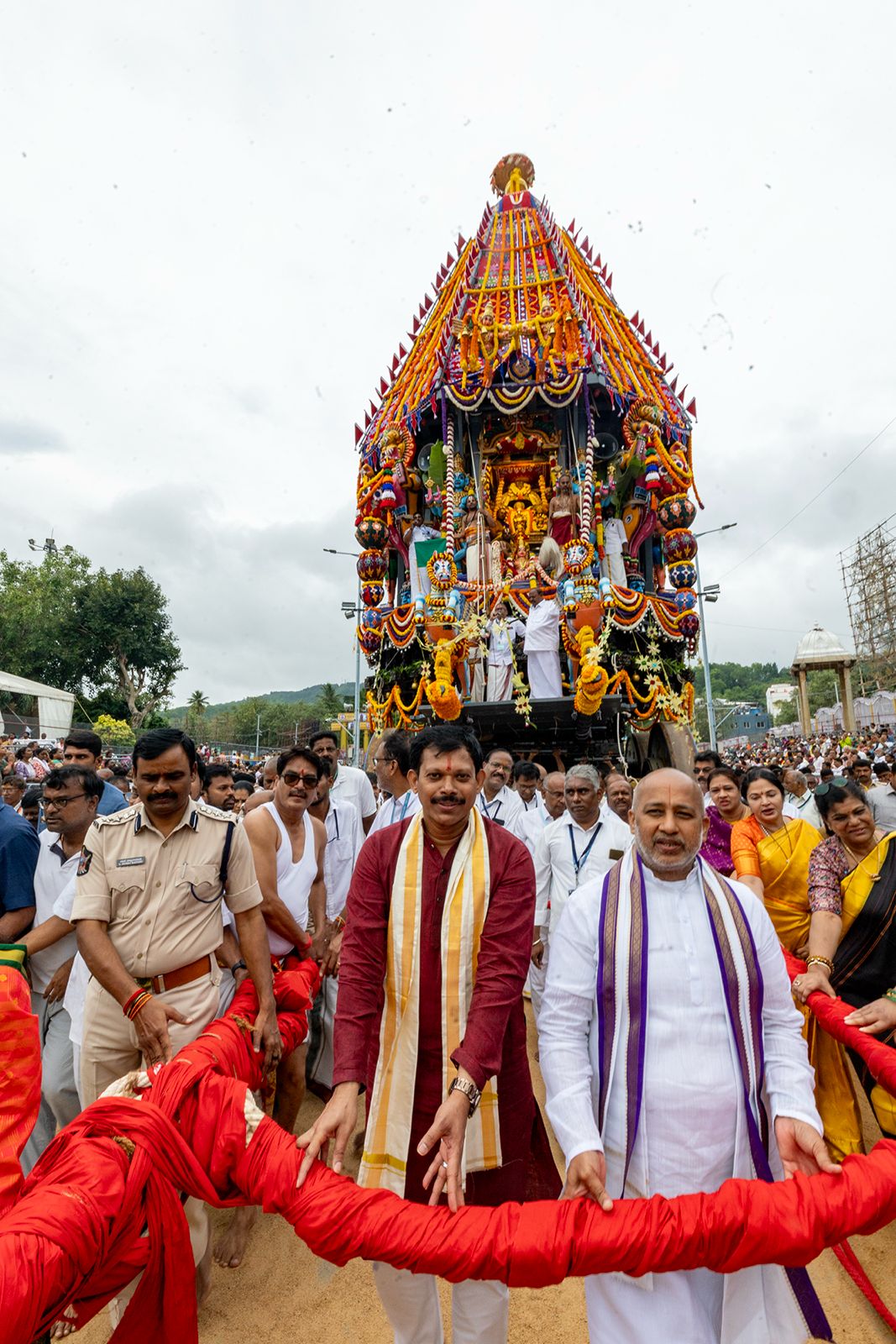 Brahmotsavam 2026 | రథంపై రాజసం.. అశ్వంపై దివ్య తేజం.. కనులపండువగా వెంకన్న బ్రహ్మోత్సవం.. - Image 16