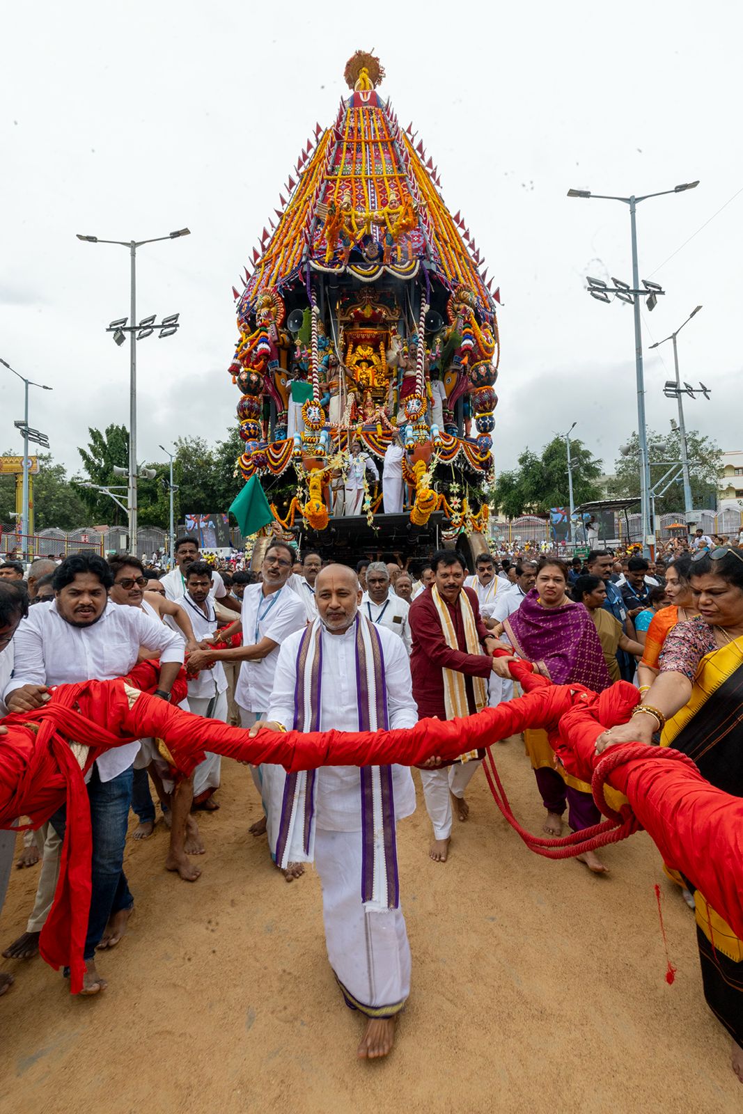 Brahmotsavam 2026 | రథంపై రాజసం.. అశ్వంపై దివ్య తేజం.. కనులపండువగా వెంకన్న బ్రహ్మోత్సవం.. - Image 30