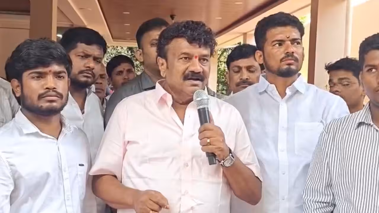 Talasani Srinivas Yadav | ప్రభుత్వం మెడలు వంచైనా ఫీజు రీయింబర్స్మెంట్ బకాయిలు విడుదల చేయిస్తాం: తలసాని శ్రీనివాస్ యాదవ్
