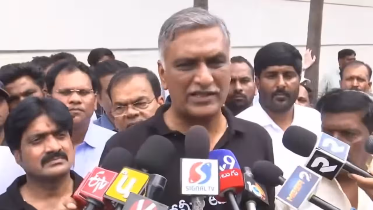 Harish Rao | మహిళా ఎమ్మెల్యేల చీరలు లాగుతారా?.. ఇదేం రాజ్యం రేవంత్?