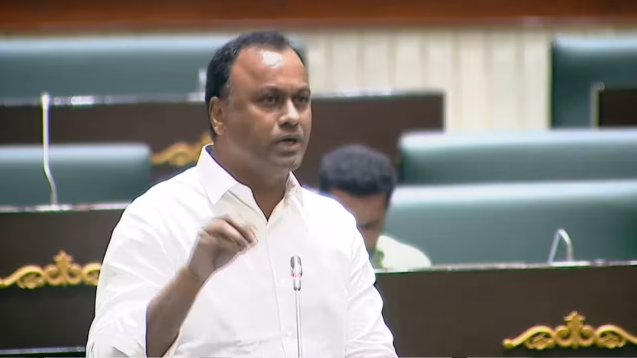 Komatireddy Rajagopal Reddy | ఖర్చెక్కువవుతుంది.. ఇందిరమ్మ ఇళ్లకిచ్చే నిధులు పెంచాలి