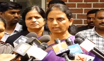 Sabitha Indra Reddy | వస్తున్నామని చెప్పి వచ్చినా సీఐ లేరిక్కడ