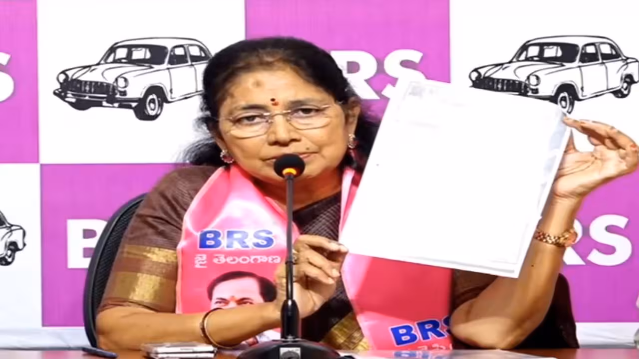 Gongidi Sunitha | ఉన్నవాటికే మళ్లీ దాతల సాయం కోరుతున్నరు.. యాదగిరిగుట్ట ఈవోపై చర్యలు తీసుకోవాలి