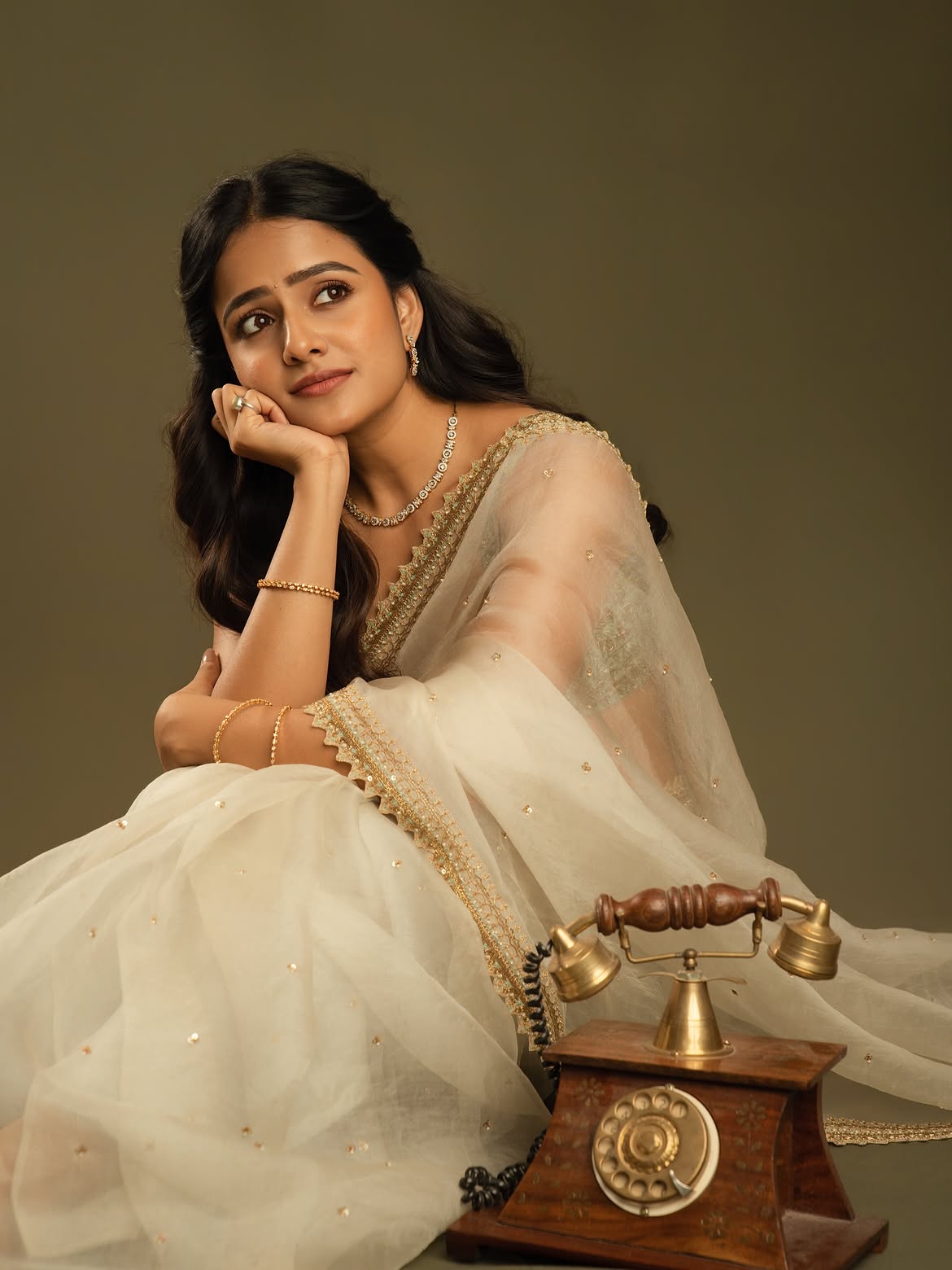Vaishnavi Chaitanya | వయసుపై తప్పుడు ప్రచారం – ఆధార్ కార్డ్తో క్లారిటీ ఇచ్చిన బేబీ హీరోయిన్ - Image 2