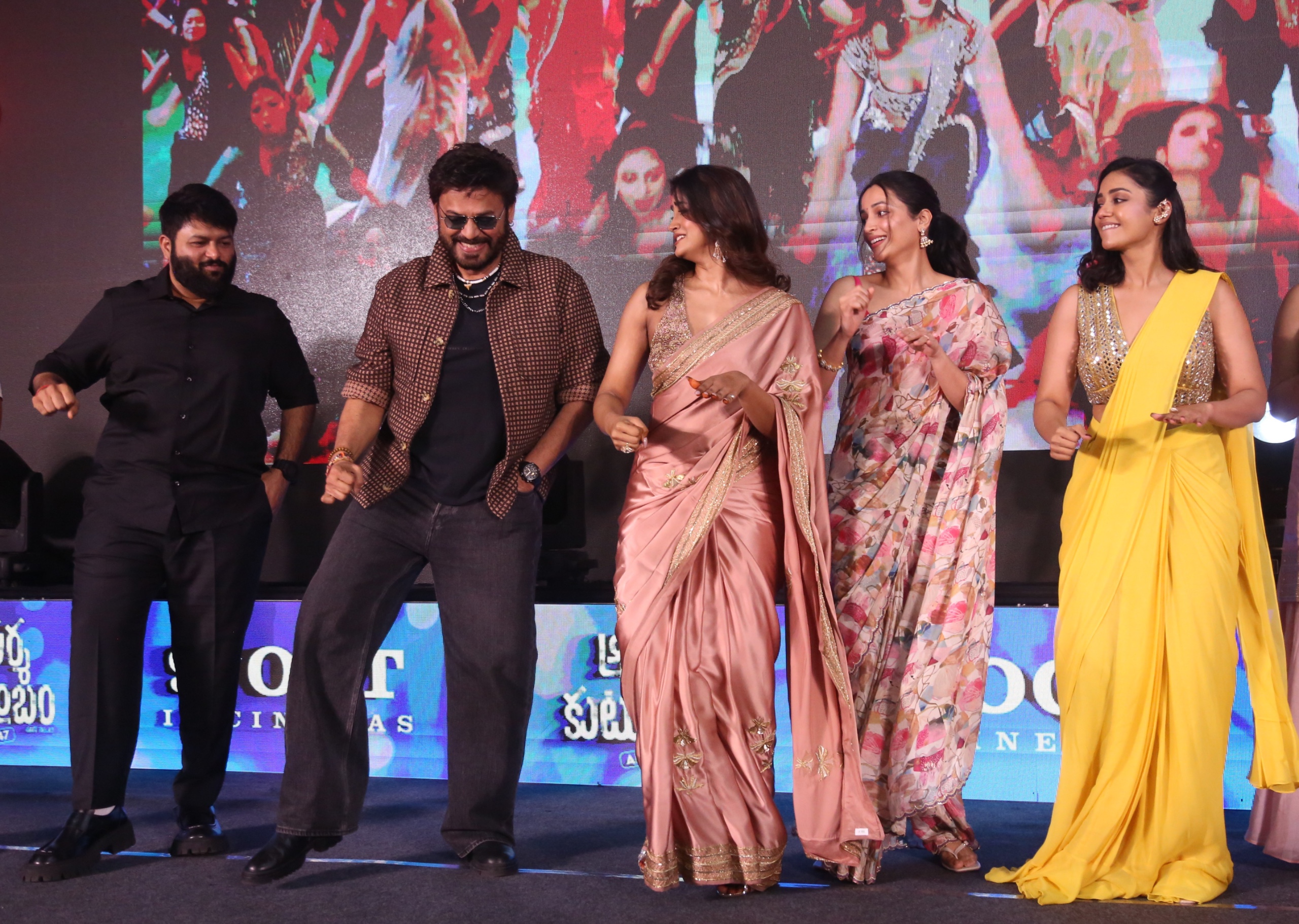 Venkatesh | ఆదర్శ కుటుంబం సాంగ్ లాంఛ్ ఈవెంట్ ఫొటోలు – స్పెషల్ అట్రాక్షన్గా హీరోయిన్లు…. - Image 4