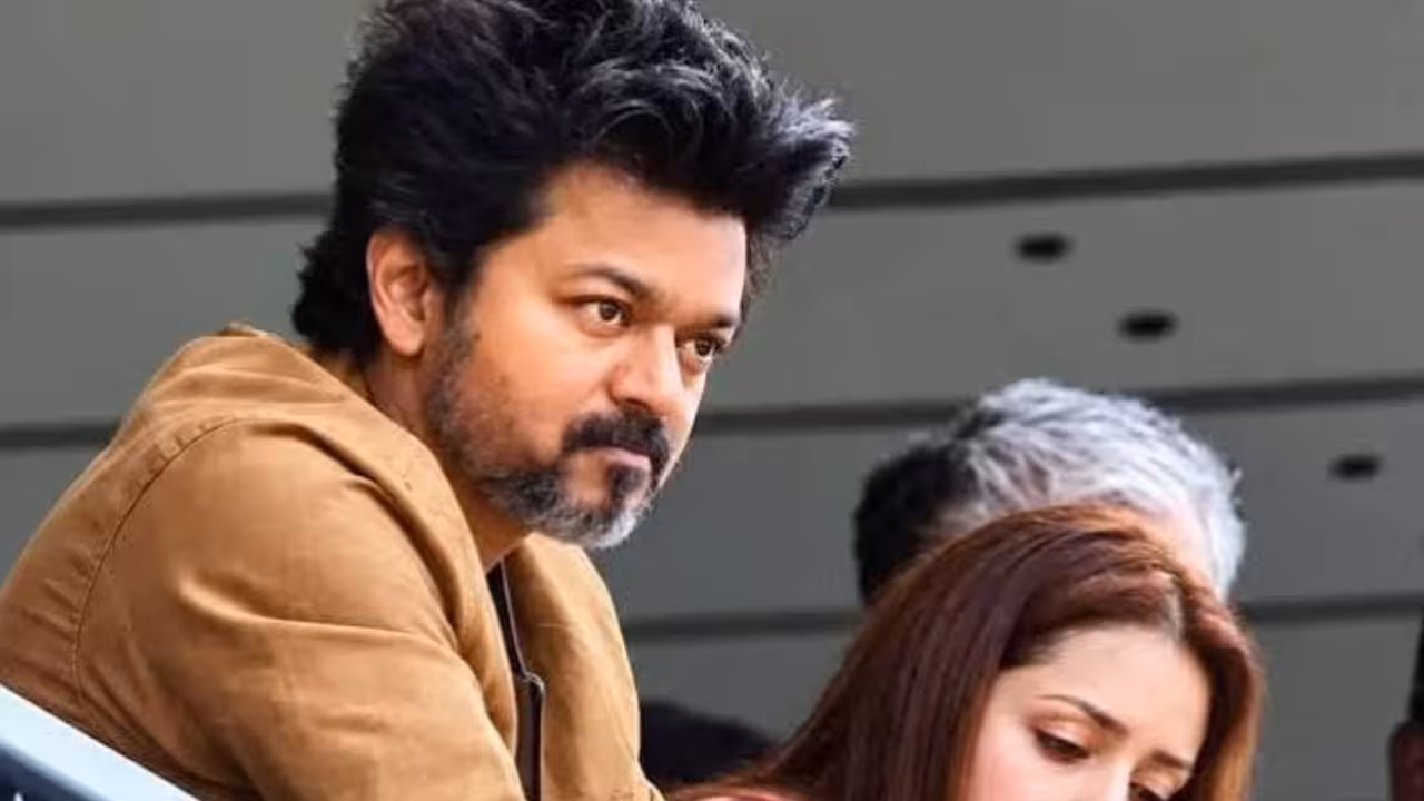 Vijay – Trisha | త్రిష సడెన్ ఎంట్రీ – ముఖం చాటేసిన విజయ్ – ఇద్దరి మధ్య అసలేం జరుగుతోంది?