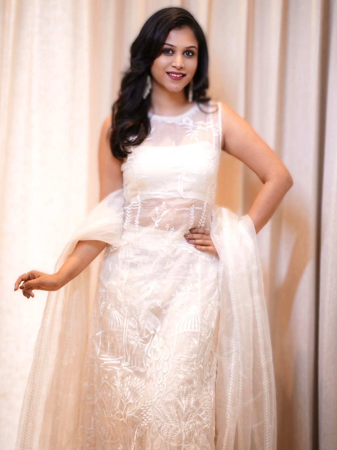 Yashmi Gowda | రొమాంటిక్ సీరియల్తో తెలుగులోకి బిగ్బాస్ బ్యూటీ రీఎంట్రీ - Image 8