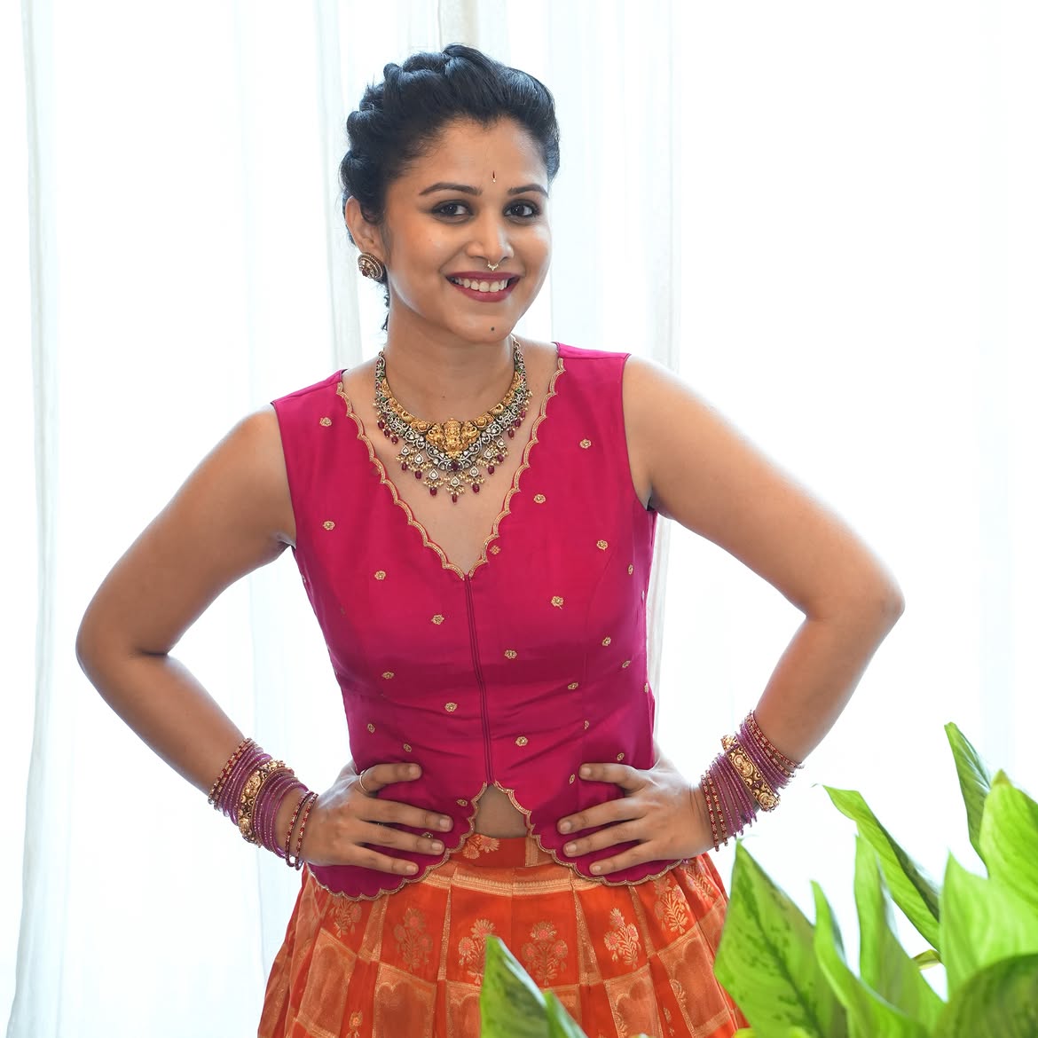 Yashmi Gowda | రొమాంటిక్ సీరియల్తో తెలుగులోకి బిగ్బాస్ బ్యూటీ రీఎంట్రీ - Image 1