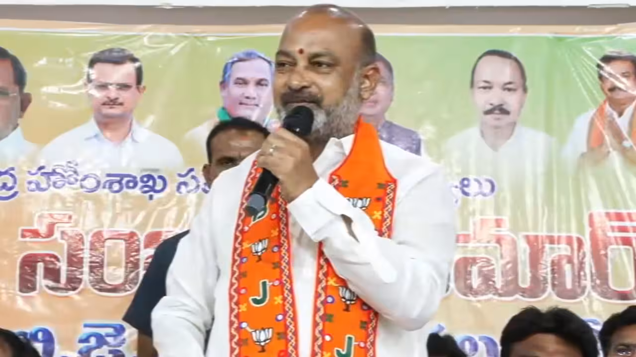 Bandi Sanjay | సీఎం కుర్చీకే ఎసరు.. కేసీ వేణుగోపాల్కు డైరెక్ట్గా డబ్బులు