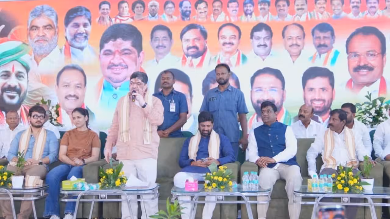 Ponnam Prabhakar | కార్యకర్తలారా.. మీ గ్రామాల్లో పట్టభద్రుల ఓట్లు నమోదు చేయించండి