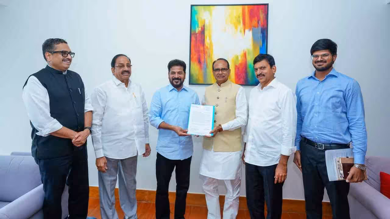 CM Revanth Reddy | మిగిలిన 9.56 లక్షల ఇండ్లను కేటాయించండి.. కేంద్ర మంత్రికి సీఎం రేవంత్ విజ్ఞప్తి